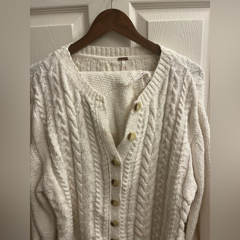 FREE PEOPLE Cable Knit Sweater and shorts lounge set